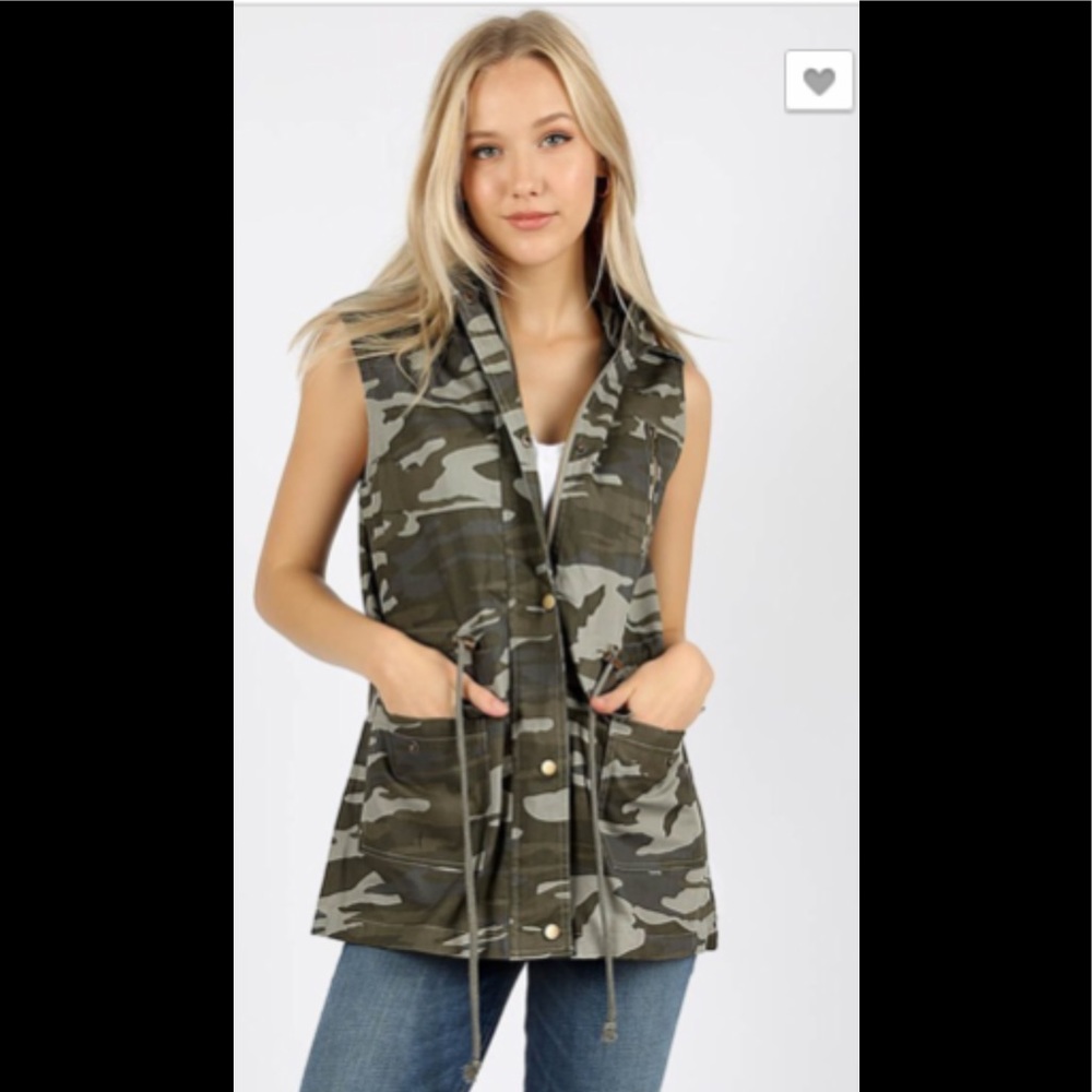 Camo no sleeve vest